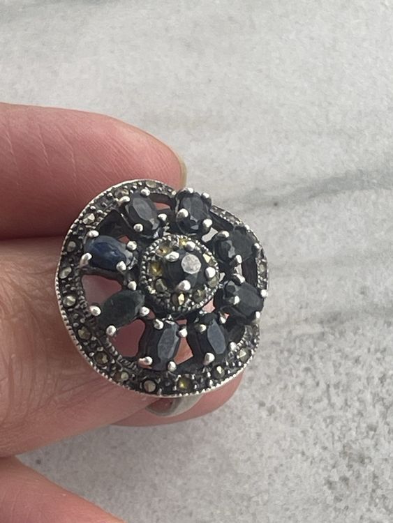 Bague art déco en marcassite et émeraudes