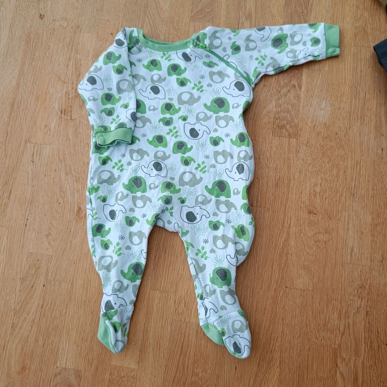 Pyjamas & Ähnliches: Pyjama Grösse 62 – Gebraucht aus Jaberg von urig17.