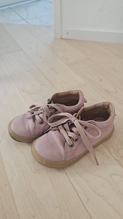 Scarpe per ragazze: Richter Leder Schuhe gr.24 – Usato da Flurlingen venduto da Nicole_Koogoo
