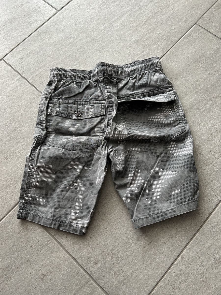 Pantaloni: Kurze Hose gr.116 – Usato da Derendingen venduto da Mel.A 2