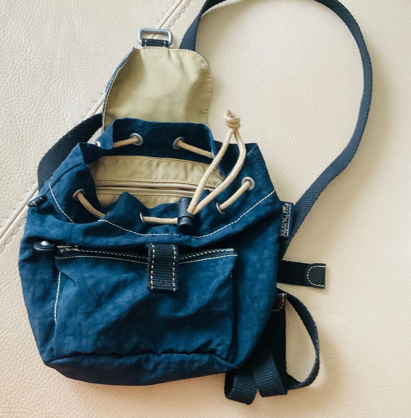 Kipling Zaini: Très sympa petit sac à dos marine KIPLING – Usato da Genève venduto da Mazelyne 2