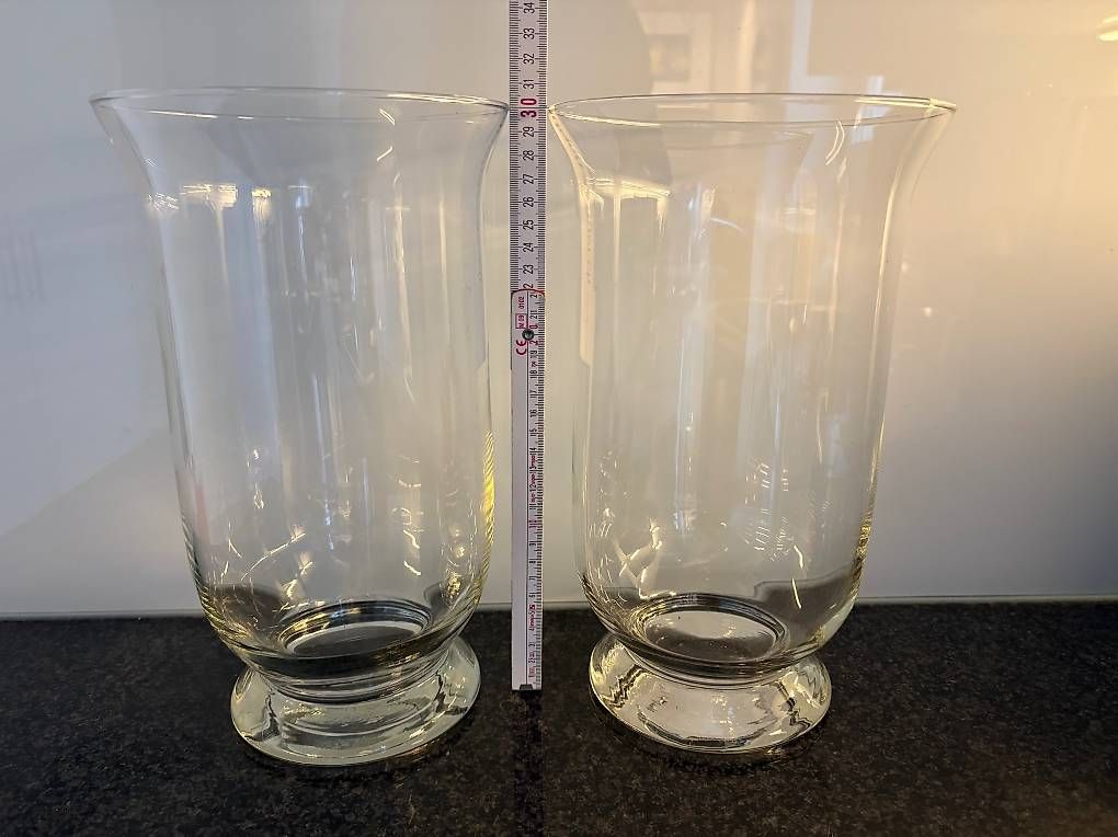 Vasi & Recipienti: 2 schöne Glasvasen 30 CM hoch, durchmesser 20 CM – Usato da Wettswil venduto da Roleste