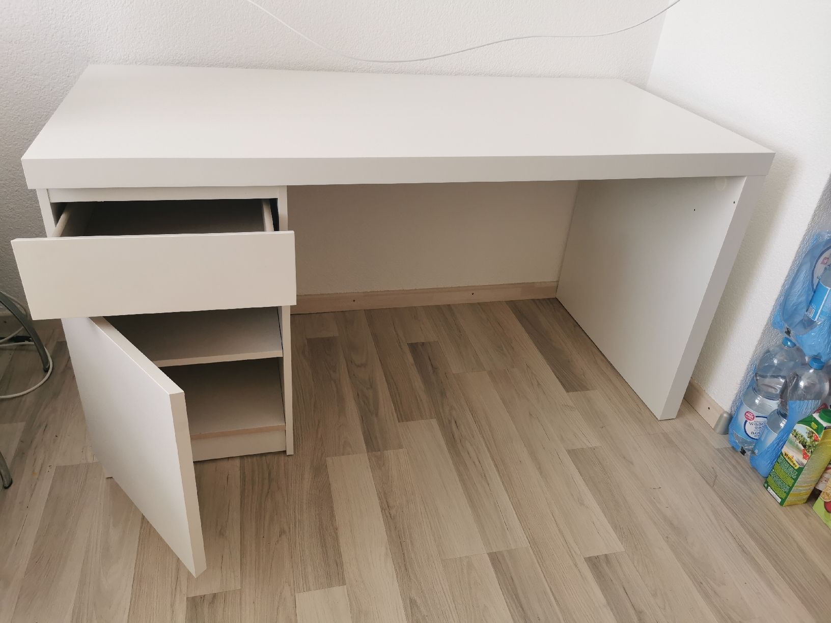 Ikea Schreibtische: Ikea Schreibtisch, links Möbel  – Gebraucht aus Gerlafingen von Oelprinz