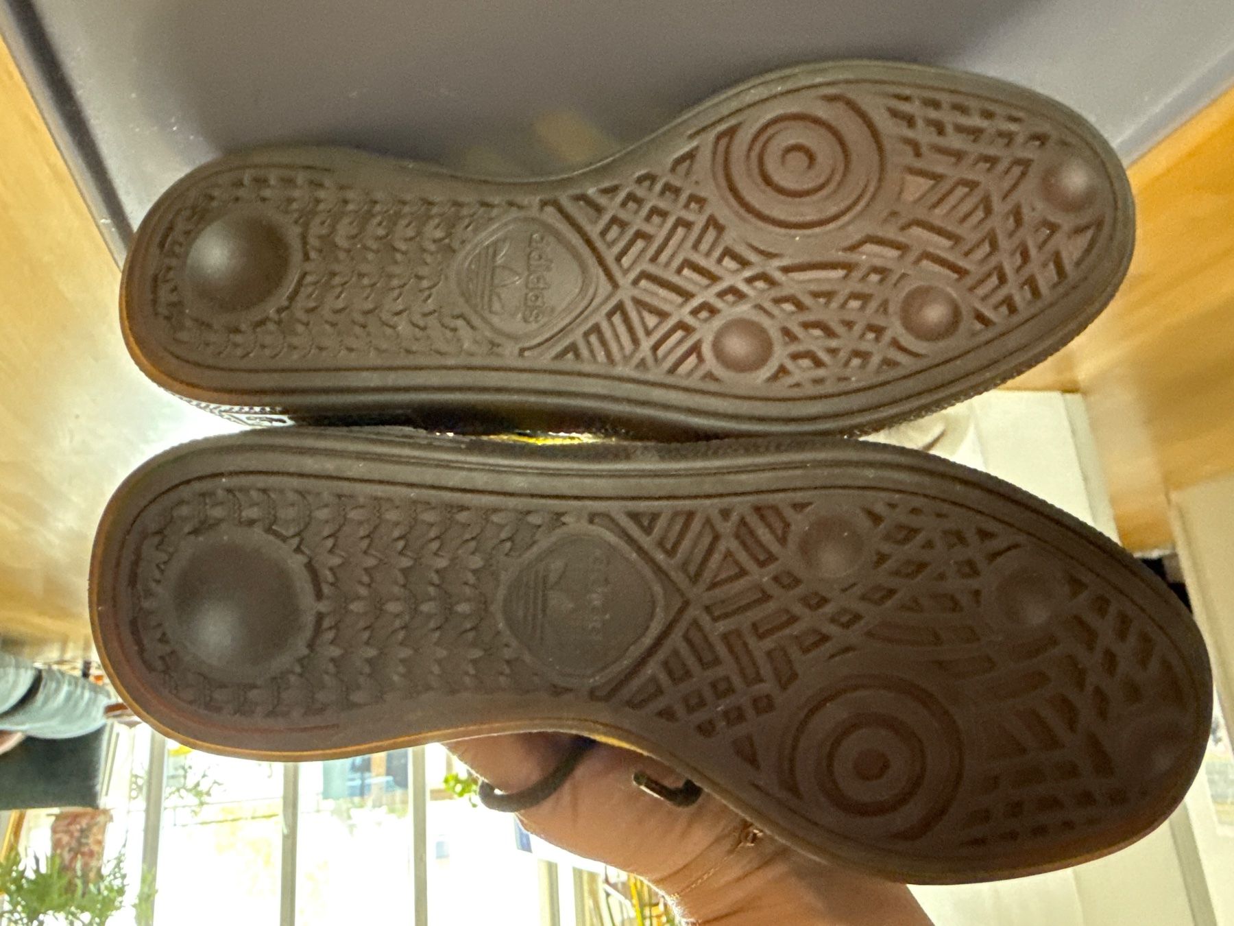 Adidas Herrenschuhe: Baskets Adidas, vert et jaune, taille 36 – Gebraucht aus Le Grand-Saconnex von titrac 1