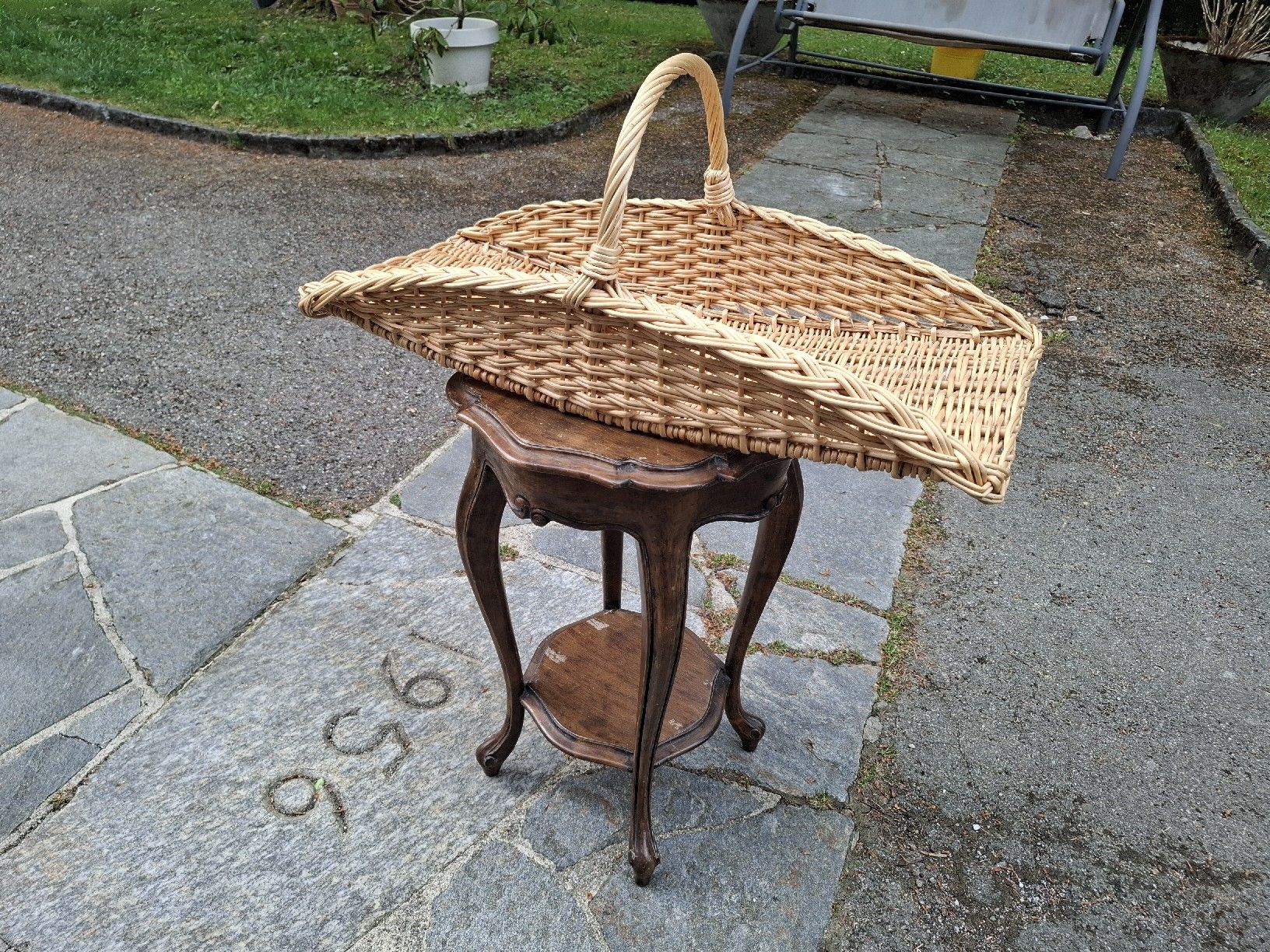 Altro per la casa: Panier à fleurs en osier naturel – Usato da Le Locle venduto da Maria.222 1