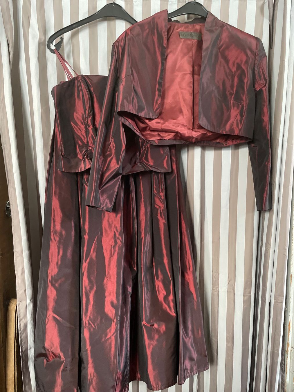 Vestiti: Ella Singh Abendkleid, 4 Teile, Seide, Gr 40 – Usato da Baar venduto da koala9 1