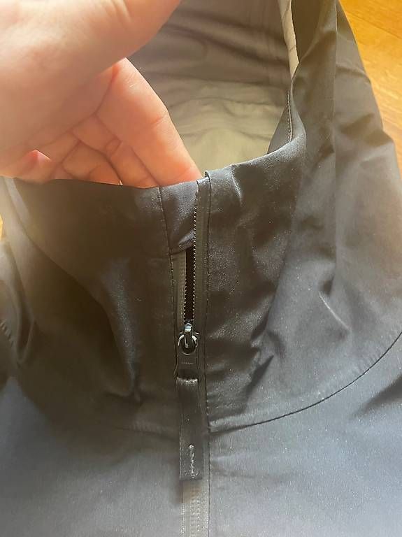 North Face Vestes: North Face Regenjacke – D'occasion à Bern par leasamiiii 2