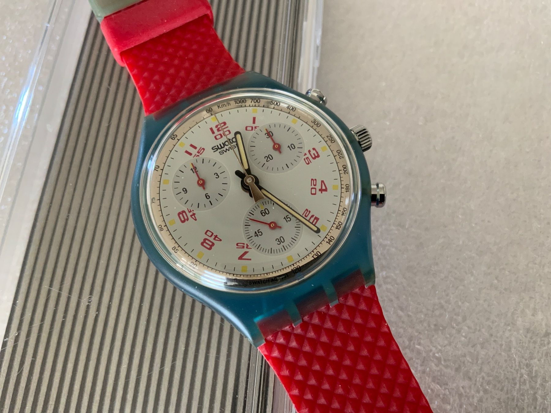 Swatch Orologi: JFK Swatch CHRONO ★ ungetragen - VINTAGE – Nuovo e nell'imballaggio originale da Wettswil venduto da rotonda 5