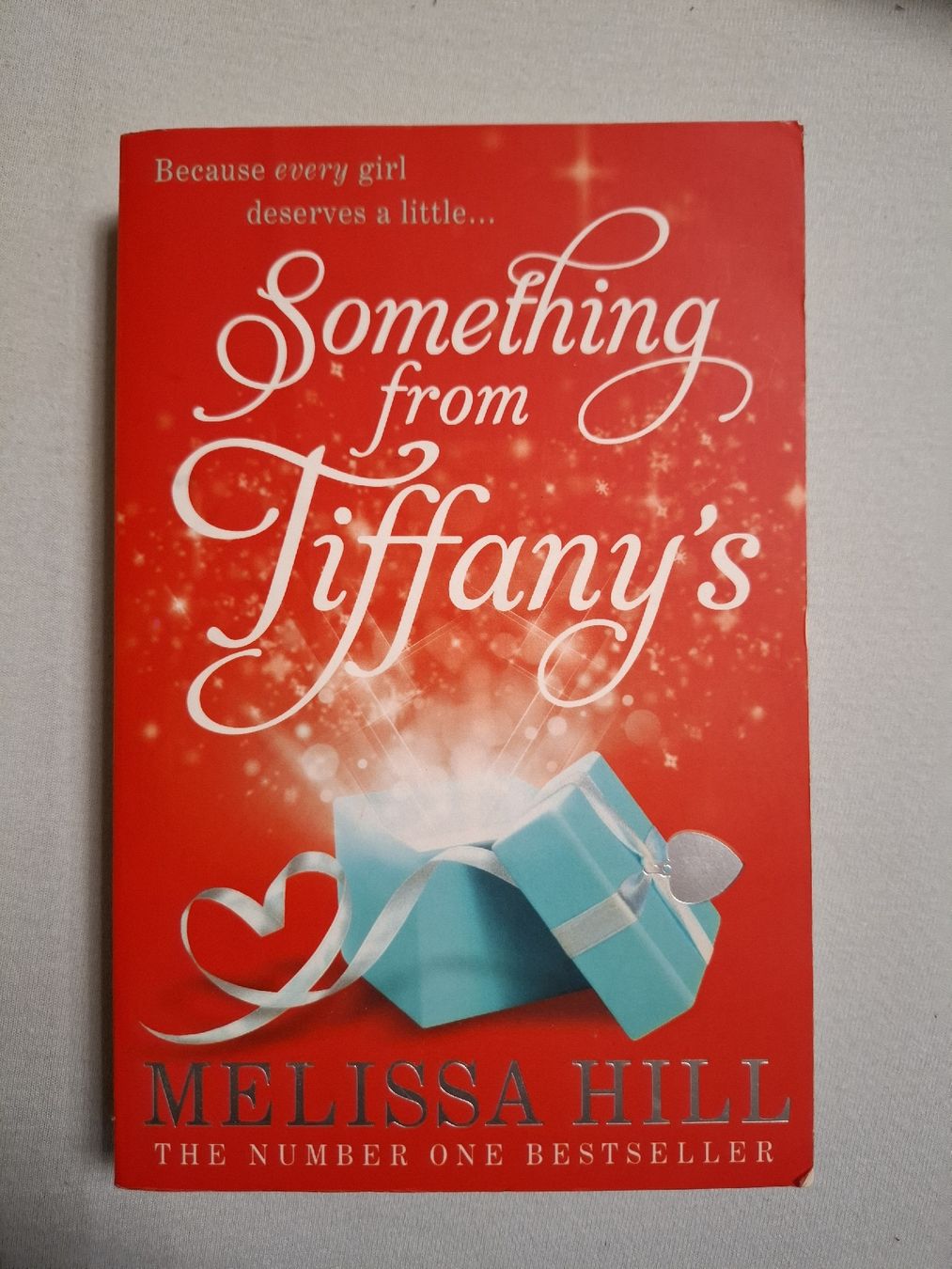 Libri: Something from Tiffany's. Melissa Hill. Englisch – Usato da Urtenen-Schönbühl venduto da nerdgirl