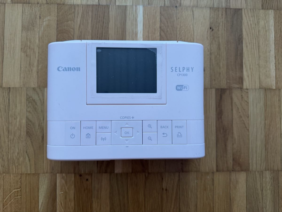 Canon Stampanti: Canon Selphy CP1300 Drucker – Nuovo (secondo la descrizione) da Henggart venduto da 00Silverstar00