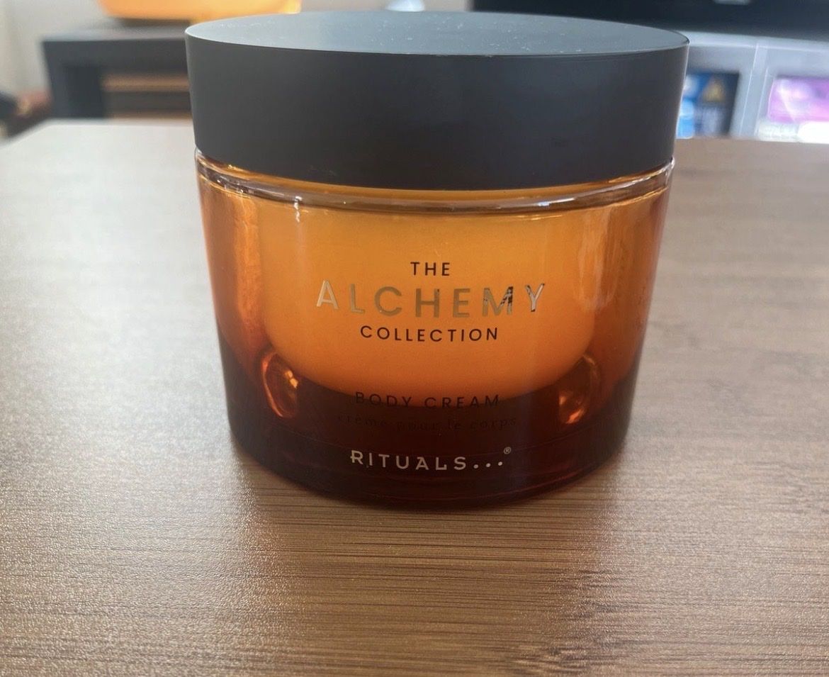 Rituals Idratazione: Rituals Alchemy Collection Body Cream Neu – Nuovo e nell'imballaggio originale da Nänikon venduto da Skin-Beauty