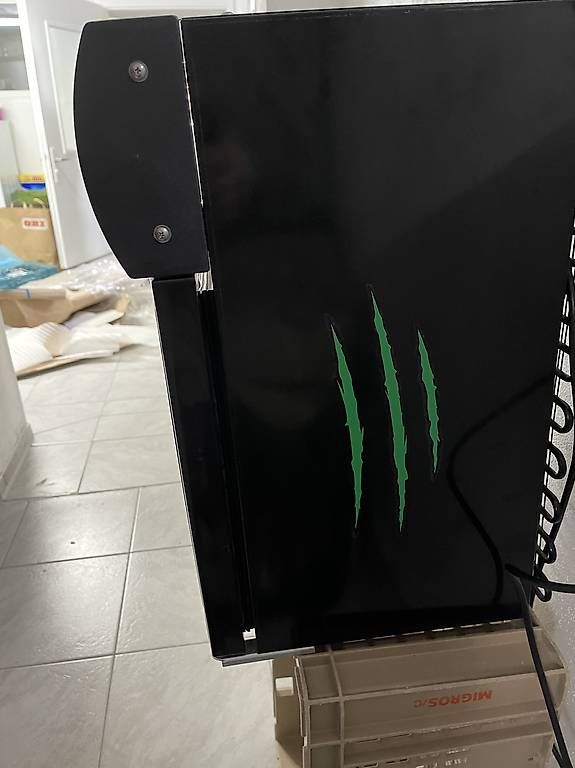 Frigoriferi: Mini Kühlschrank mit Glastüre  – Usato da Wynau venduto da Lorent_Be 2