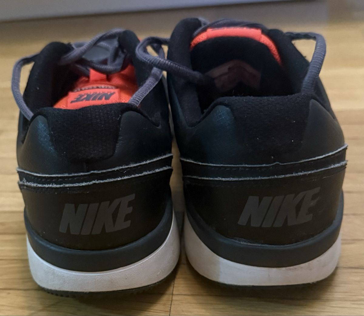 Nike Damenschuhe: Nike Air Total Core Traning – Gebraucht aus Opfikon von Luis144 2
