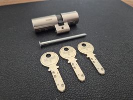 Doppelzylinder KABA 8 Typ M1515/42.5/32.5 + 3 Stk. Schlüssel