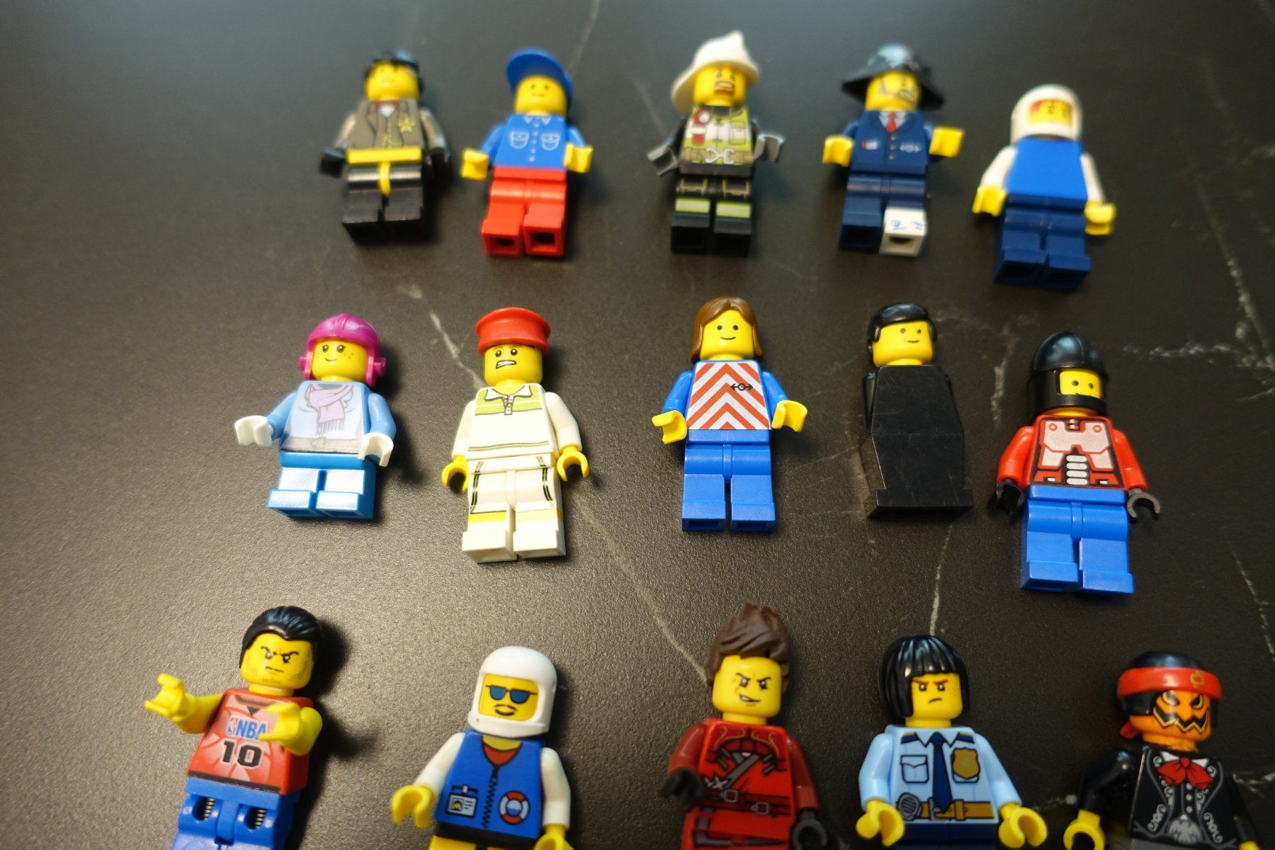 Lego Giocattoli: 25 Stk. Legofiguren (5) – Usato da Belp venduto da Mazarron58 1