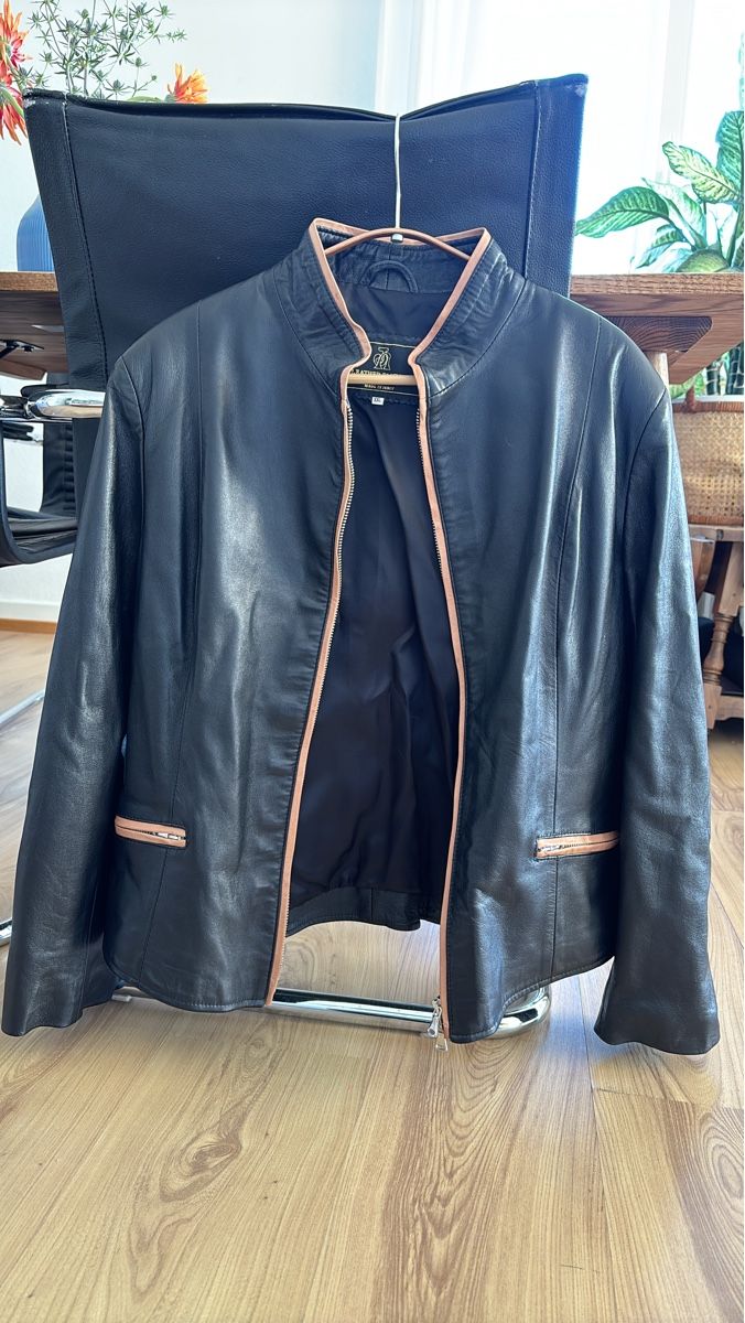 Jacken: Lederjacke Damen – Neu (gemäss Beschreibung) aus Zürich von EnikoDrum