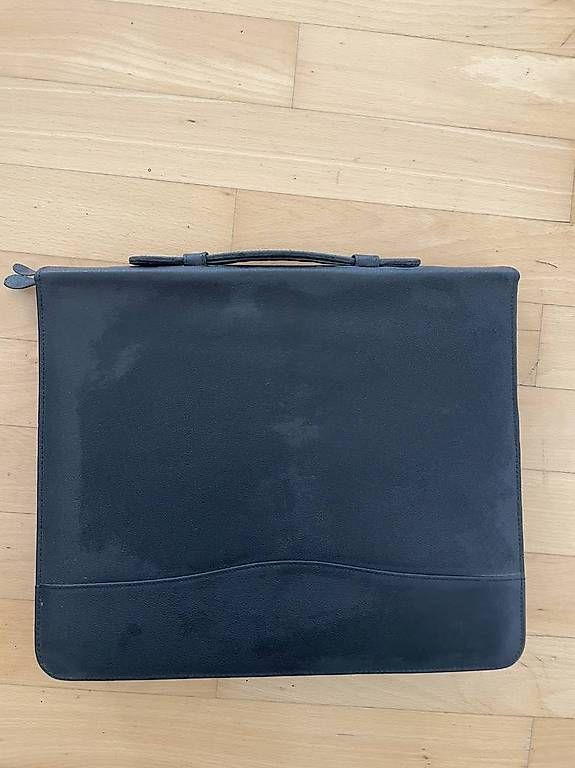 Valises & Sacs: Porte-documents / conférencier – D'occasion à Gilly par Helpast