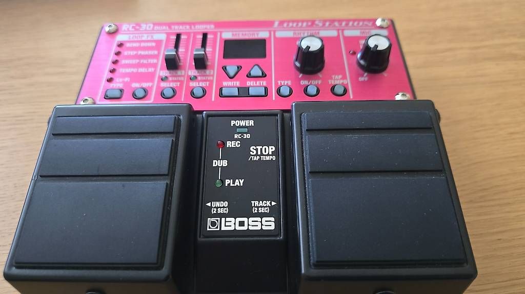 Instruments de musique: Boss   RC-30   Loop   Station – D'occasion à Gland par Paco_de_Lucia1