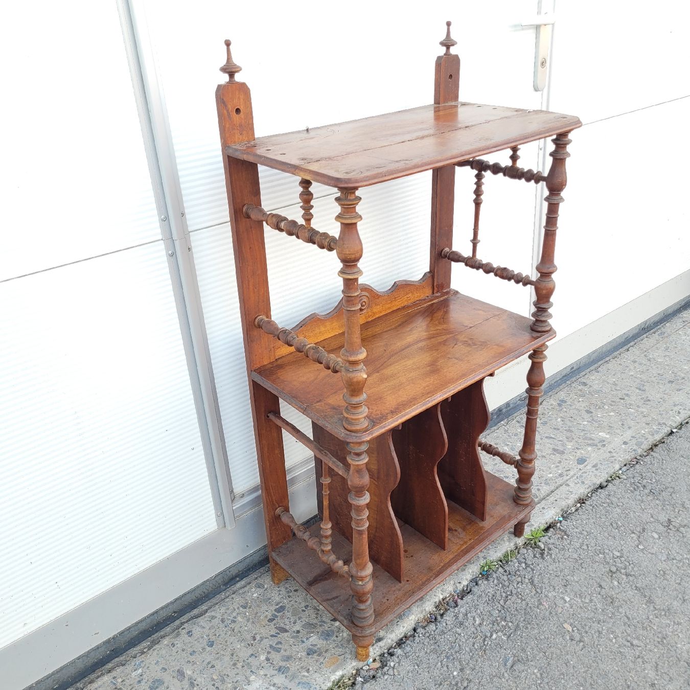 Scaffali: antikes regal etagere musikmöbel – Usato da Reichenburg venduto da AK_78 1