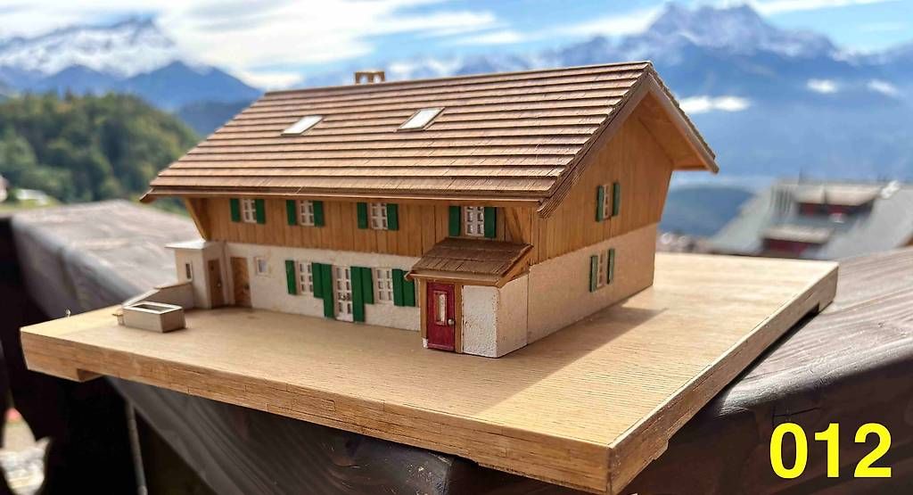 Kits de montage: Maison et Chalet Suisse miniature – D'occasion à Leysin par StephaneBosch 2