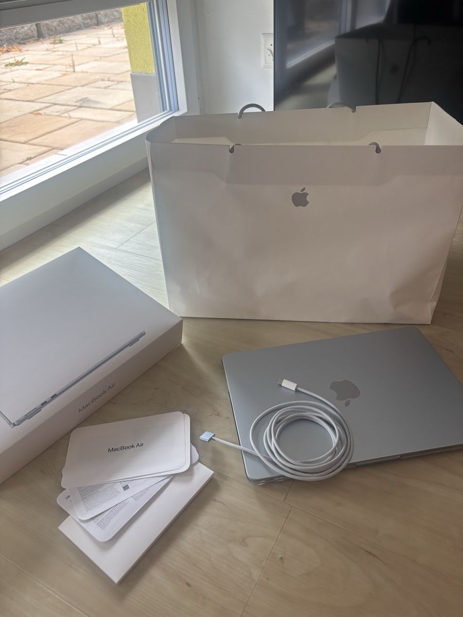 Apple Notebooks: 13-inch MacBook Air M5 chip – Neu (gemäss Beschreibung) aus Matzingen von Baumi_C