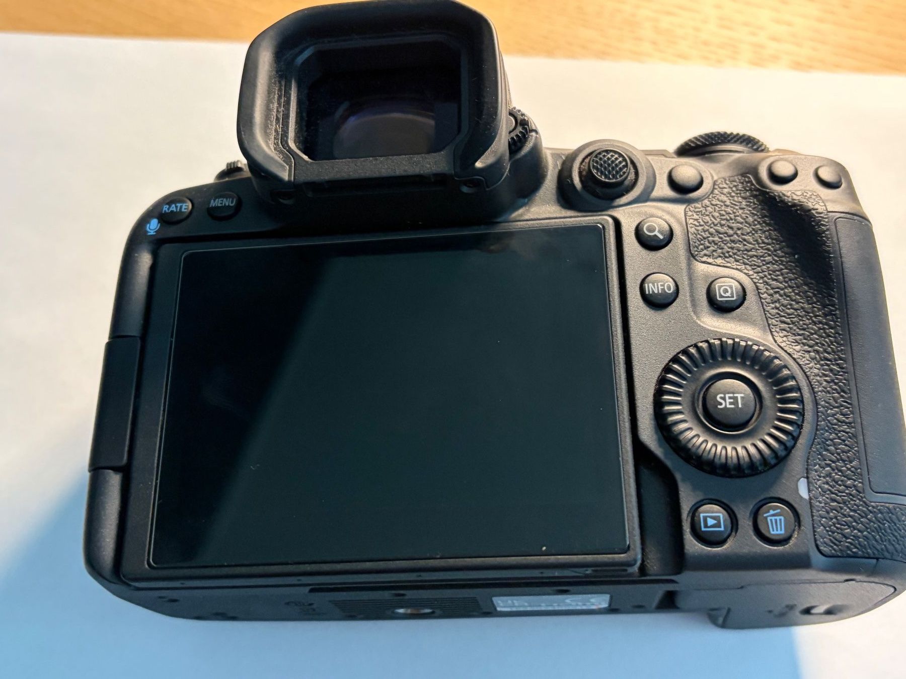 Canon Appareil photo: Canon EOS R5 mark ii neu – Neuf (Voir description) à Chardonne par ursjules 2