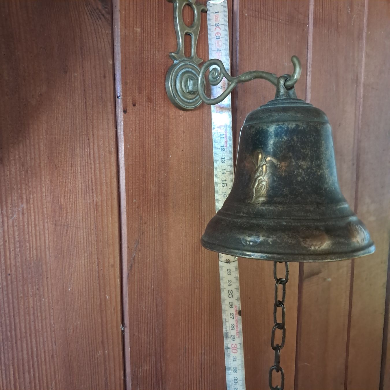 Campanacci mucche: Schöne Wand Glocke  – Usato da Murten venduto da SHETHOF 6