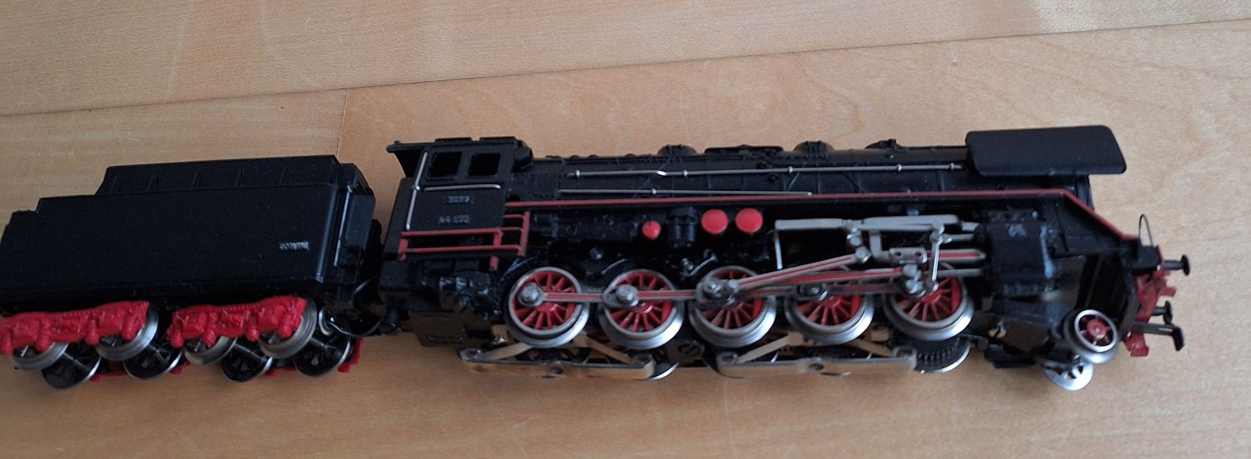 Märklin Modellini di ferrovie: Märklin Dampflokomotive 3027 – Usato da Züberwangen venduto da Christine55 2