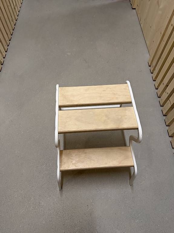 Tabourets: Marchepied IKEA GRUBBAN – D'occasion à St-Gingolph par chr_5gtw 1