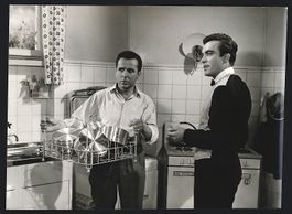 18 Fotografien Filmszenen aus Junger Man