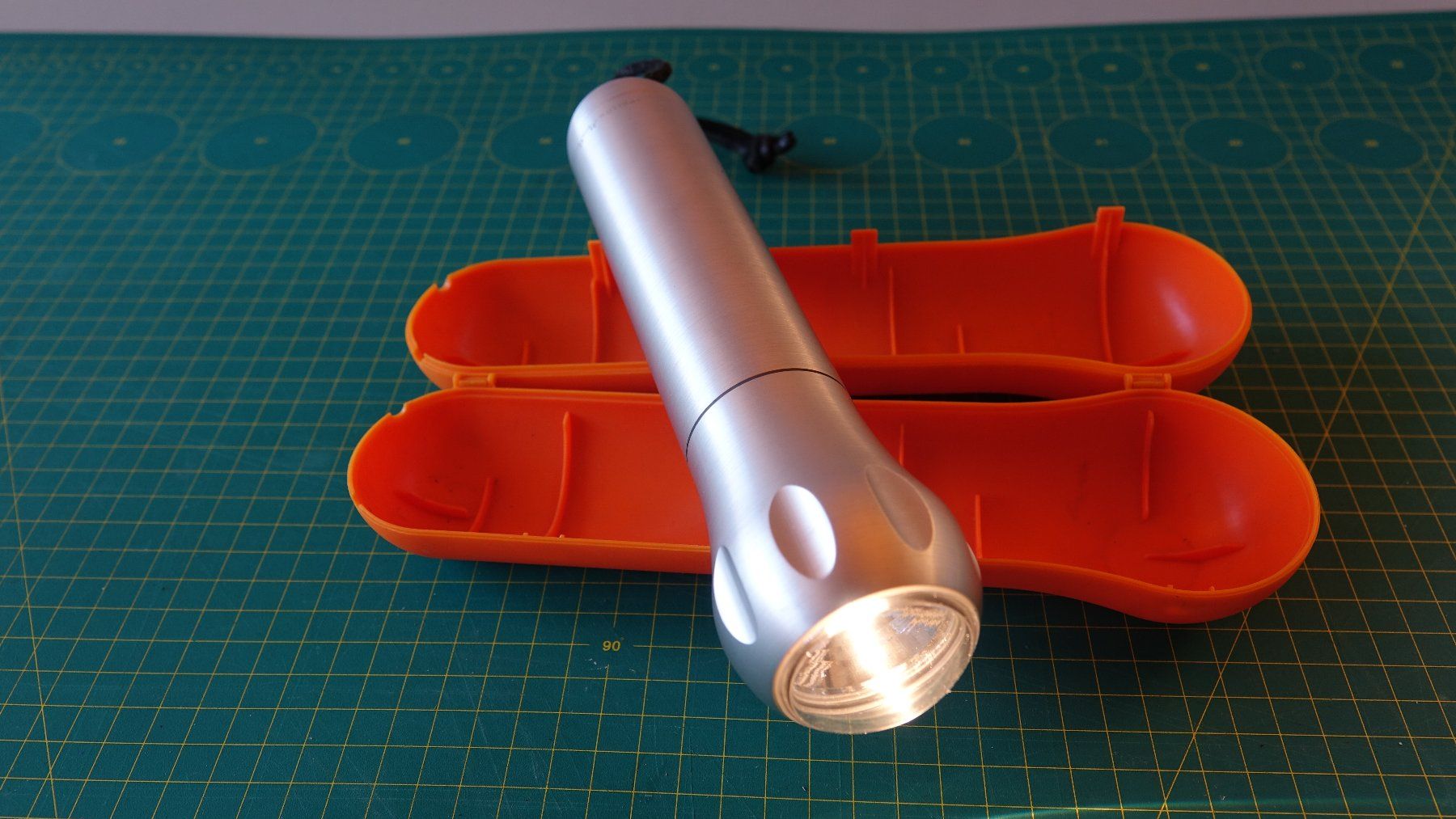 Flos Lampade: Marc Newson Design FLOS Taschenlampe – Nuovo (secondo la descrizione) da Canobbio venduto da rima71 5