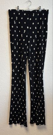 Mango MNG Hose, Gr. XS, Schwarz mit Gänseblümchen-Muster🌼