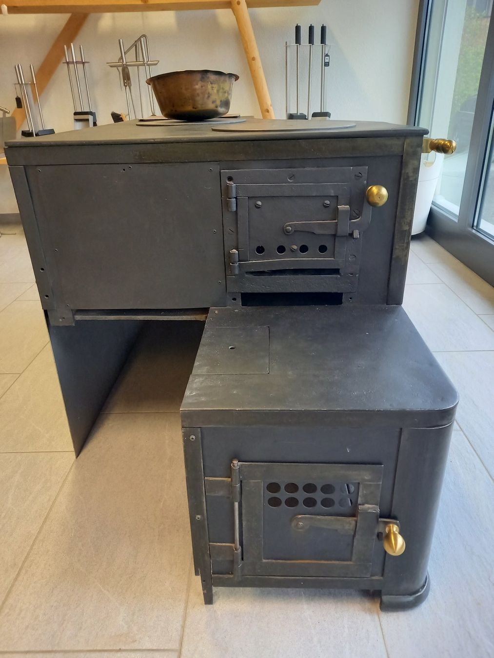 Cucine: Alter Deko-Holzherd – Usato da Rothenthurm venduto da inf_l6tn 3