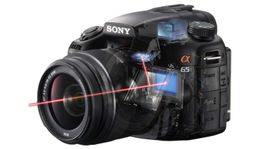 Sony Alpha SLT-A65 Kit mit 2.8/16-50 Objektiv und Zubehöt