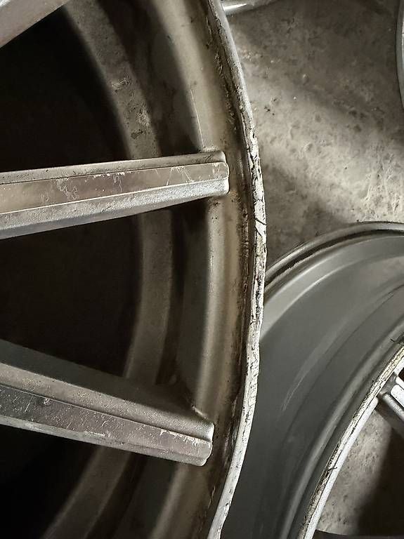 Felgen: Vossen VFS2 22 Zoll  – Gebraucht aus Arbon von Mero_Az 3