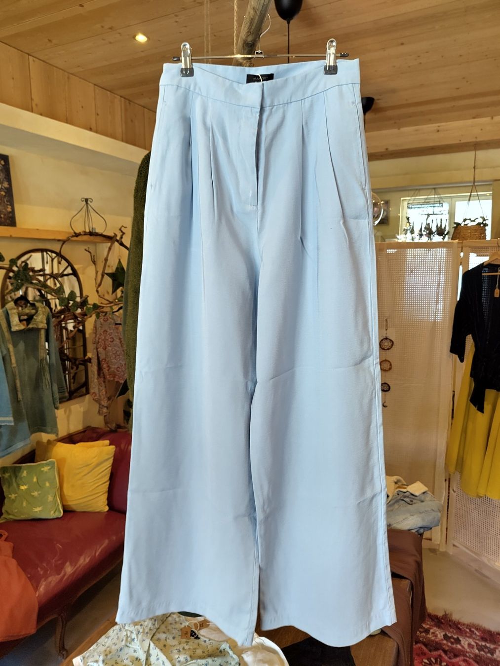 Manor Pantaloni: Manor palazzo Hosen hellblau S – Nuovo (secondo la descrizione) da Losone venduto da ell_nora89