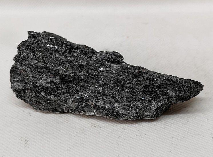 Minerali & Pietre curative: Nuummite Rohstein – Nuovo (secondo la descrizione) da Walenstadt venduto da vkt_qc8d 1