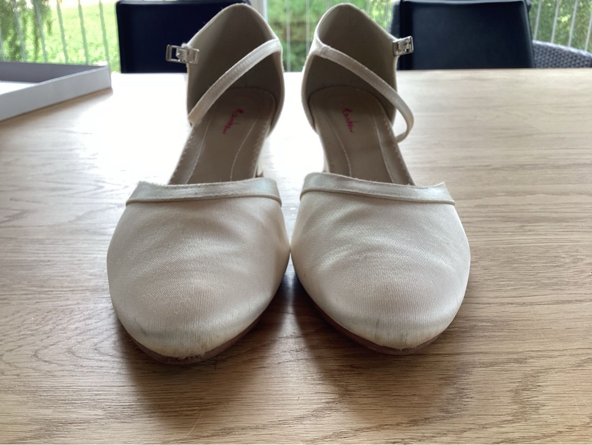 Scarpe da donna: Hochzeitsschuh, gr 38 – Usato da Münchringen venduto da manmon 1