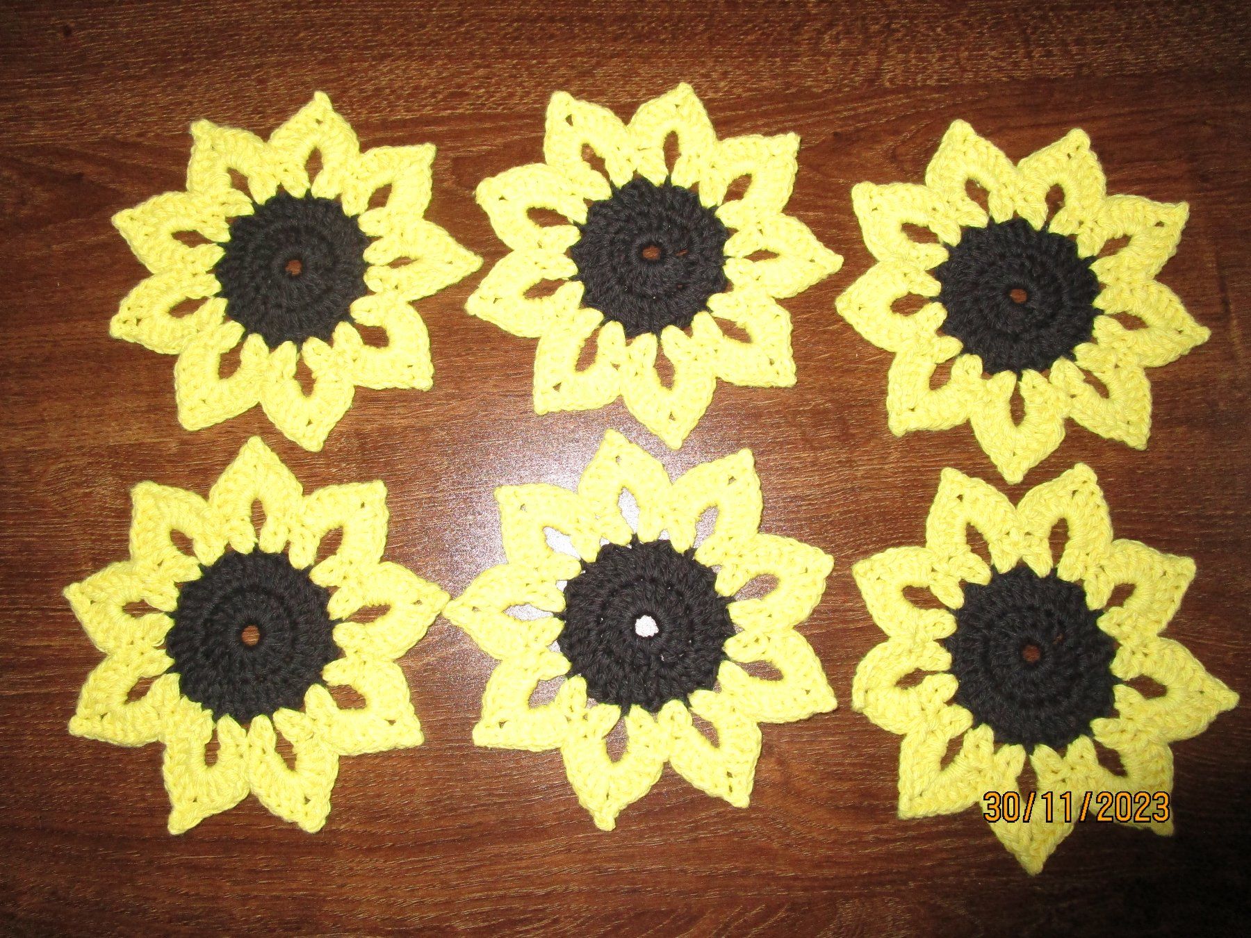 Untersetzer: gehäkelte Untersetzer Sonnenblume – Neu (gemäss Beschreibung) aus Ursenbach von gruenblau