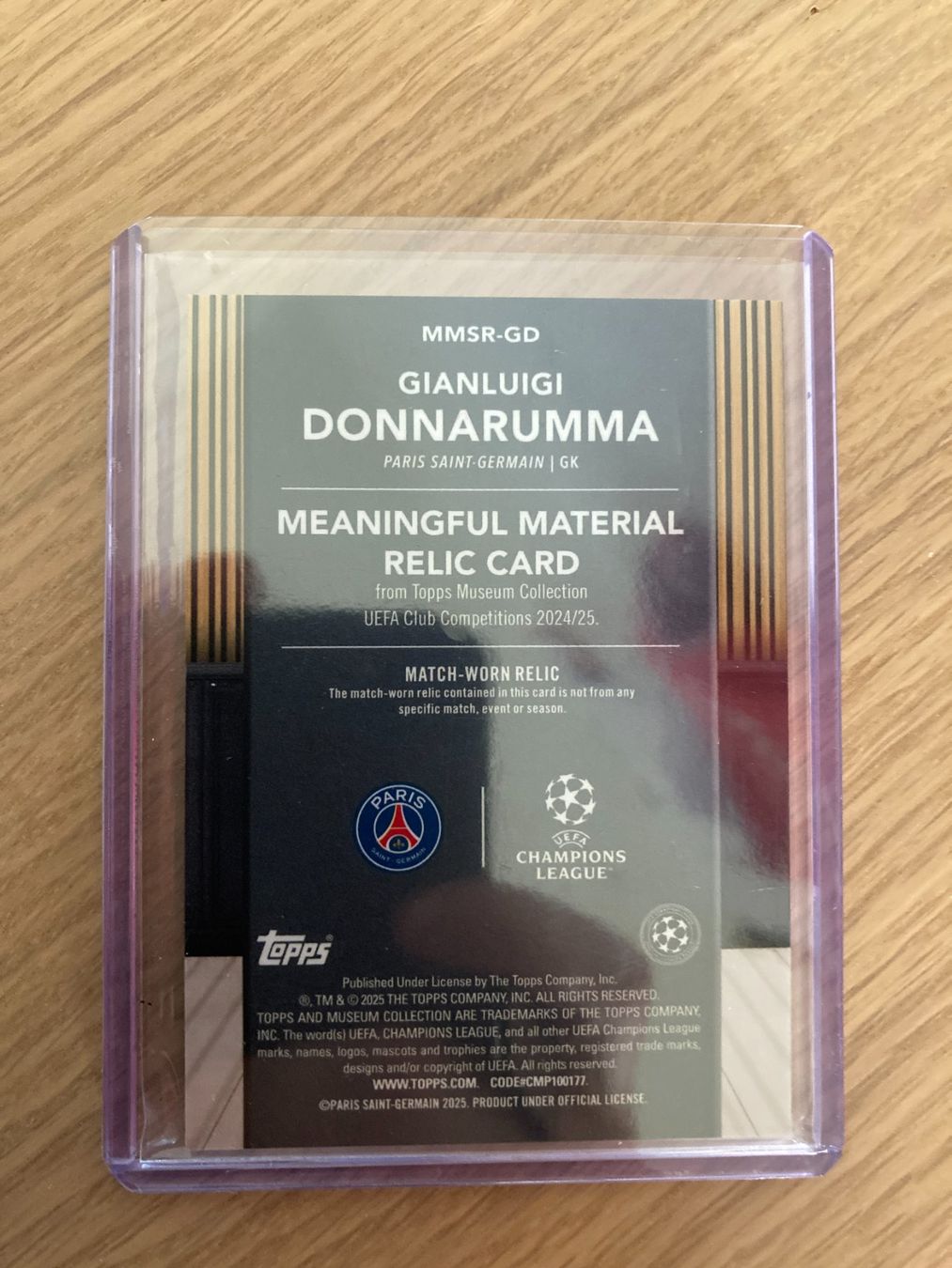 Topps Carte collezionabili: Topps Museum UEFA 24-25 - Gianluigi Donnarumma Patch /399 – Usato da La Tour-de-Peilz venduto da Tyalos_Cards 1