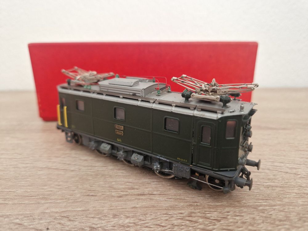 Locomotive électrique METROPOLITAN Ae 3/5 – SBB CFF, Réf 712, Série 317, état Superbe