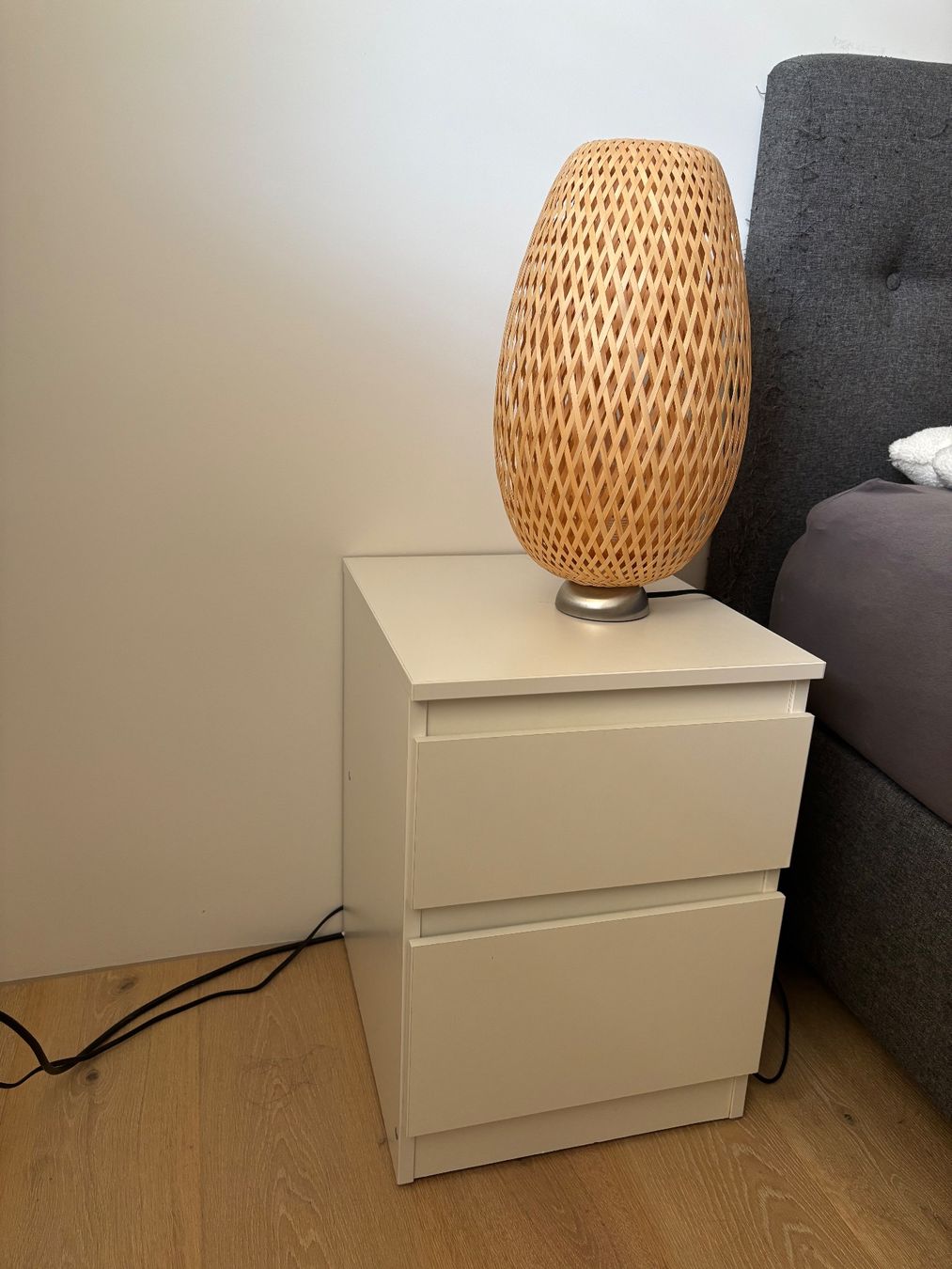 Ikea Tables de nuit: Nachttisch IKEA - Top – D'occasion à Ueberstorf par ori_98gq 2