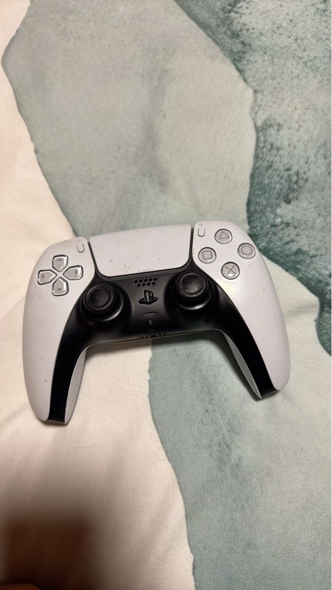 Sony Controller: Sony PlayStation 5 DualSense Controller weiss gebraucht – Usato da Olten venduto da HoYa01