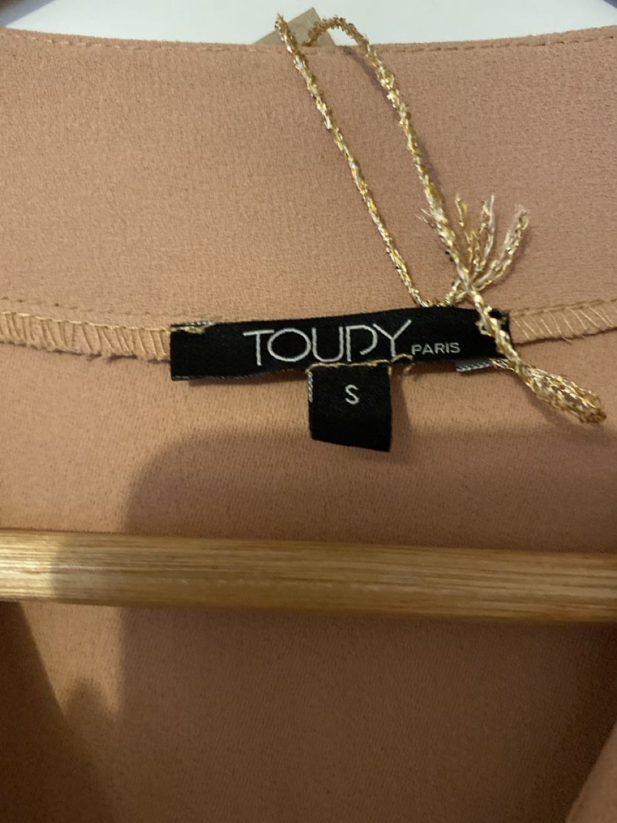 Blusen: Toupy Paris Bluse Langarm Beige Grösse S – Gebraucht aus Alpnach Dorf von melbb 1