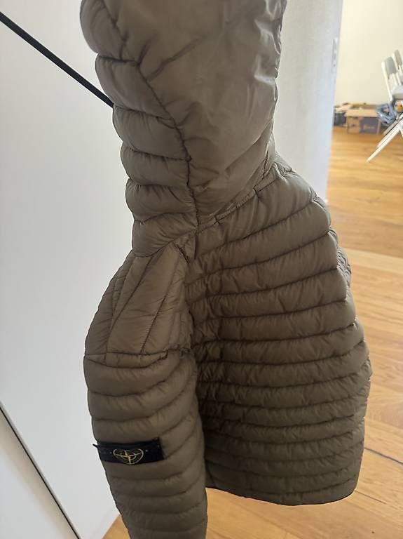 Vestes: Stone Island light down jacket – D'occasion à St. Gallen par rechsteinerholding 2