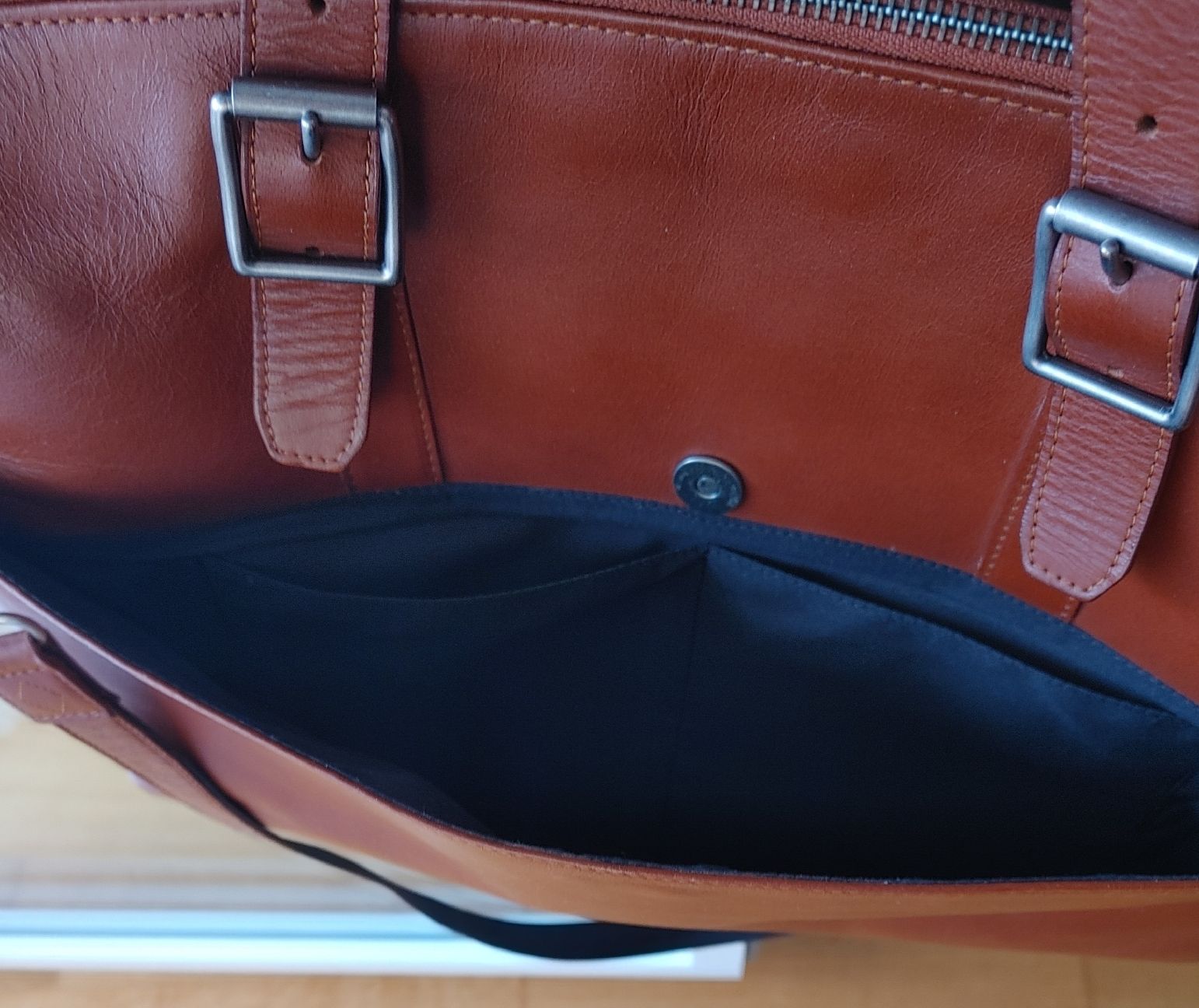 Sacs: Ledertasche "Royal RepubliQ" Businesstasche Laptoptasche – D'occasion à Grenchen par ser_bsj2 9