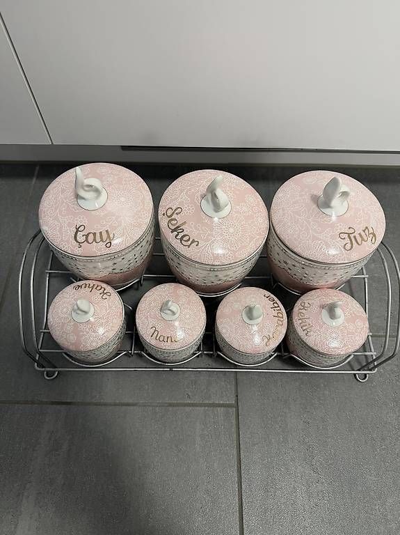Behälter & Ähnliches: Vorratsdosen Set Keramik mit Deckel rosa – Gebraucht aus Oberglatt ZH von eve_6nj8 3
