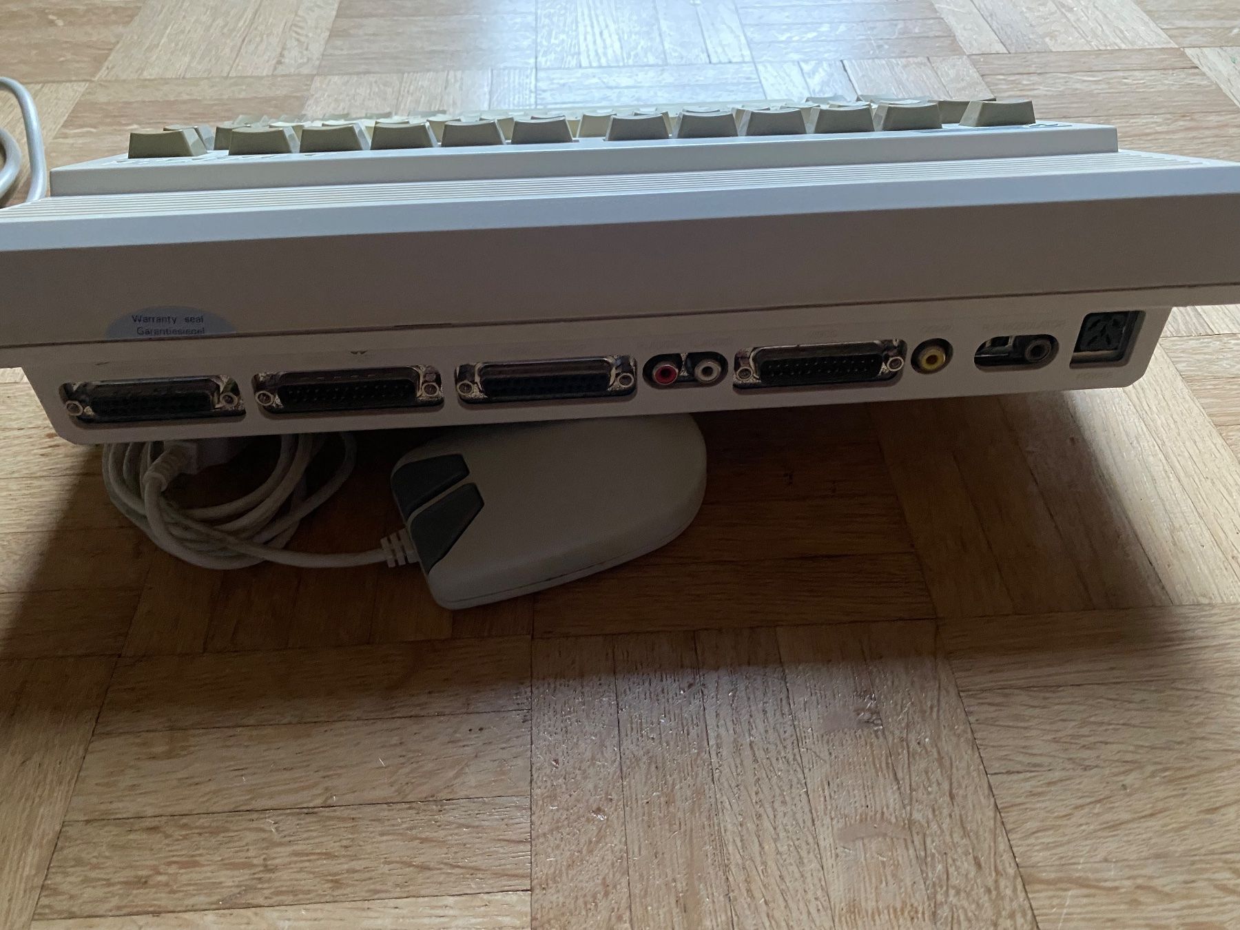 Commodore PCs: Commodore Amiga A600 – Gebraucht aus Adliswil von synchrot 3