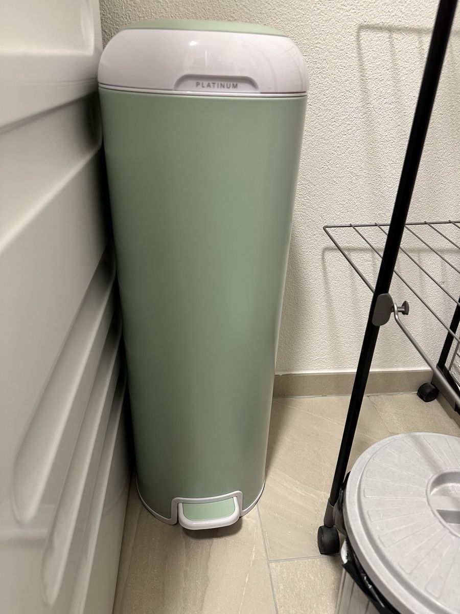 Secchi per pannolini & Pannolini: Diaper Genie Platinum Windeleimer Edelstahl – Nuovo (secondo la descrizione) da Hombrechtikon venduto da 401arnold