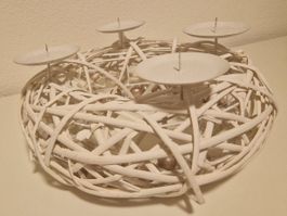 Weisser Adventskranz für 4 Kerzen, Durchmesser ca. 30 cm